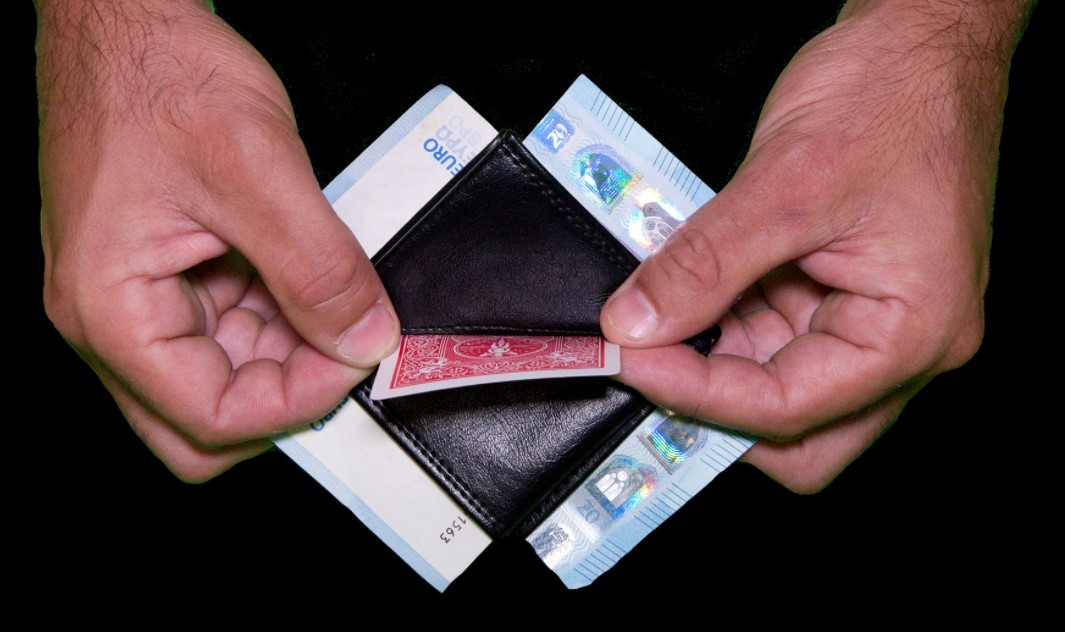 The Origami Wallet by Cardistry