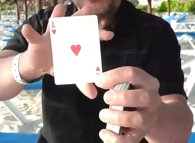 Jay Sankey - Jumping Card Trick